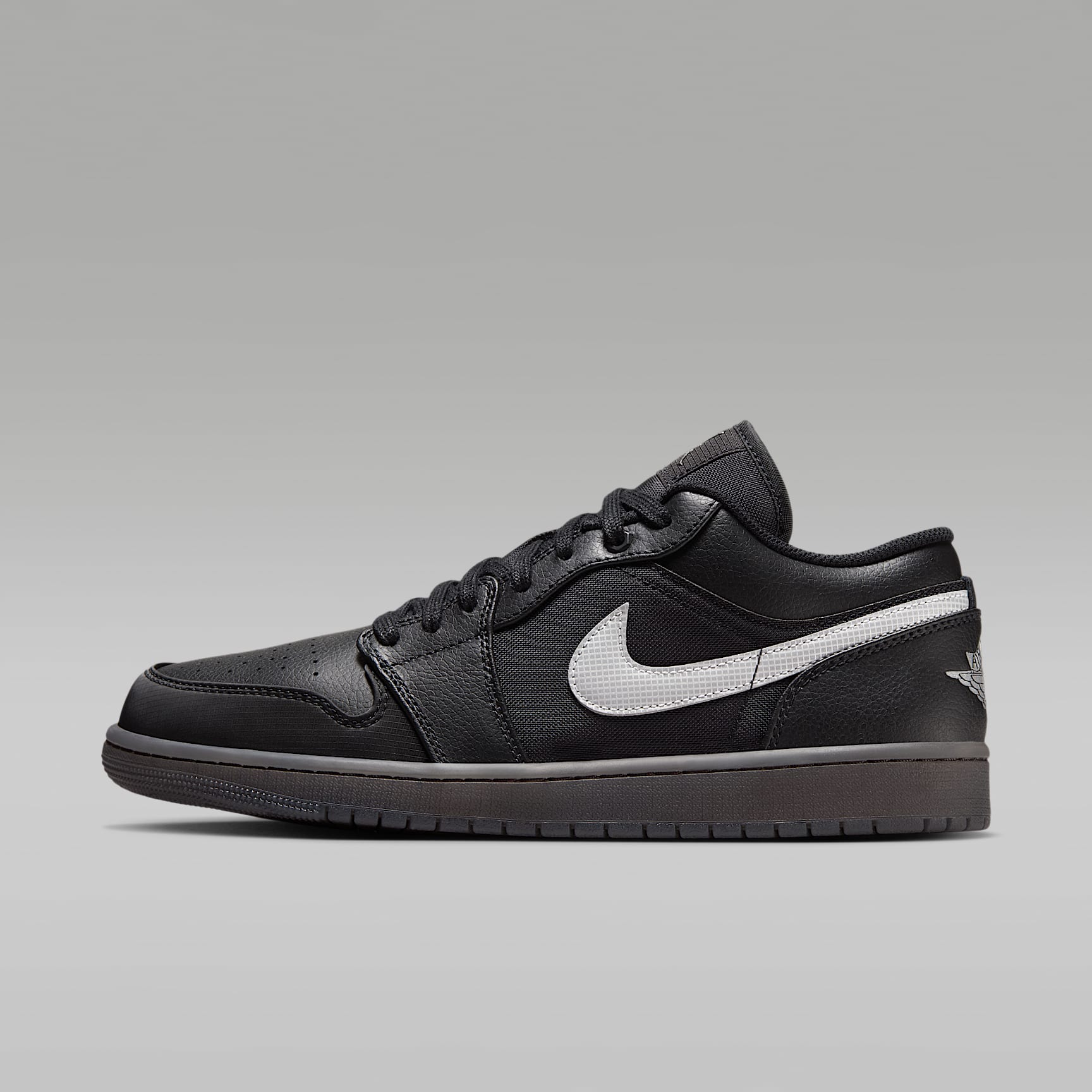 Air Jordan 1 Low SE Men's Shoes. Nike SG